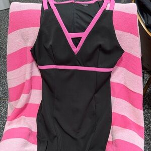 Elegant Black and Pink Midi Dress